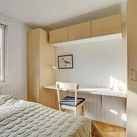 Druscilla - 650m From The Sea By Interhome *